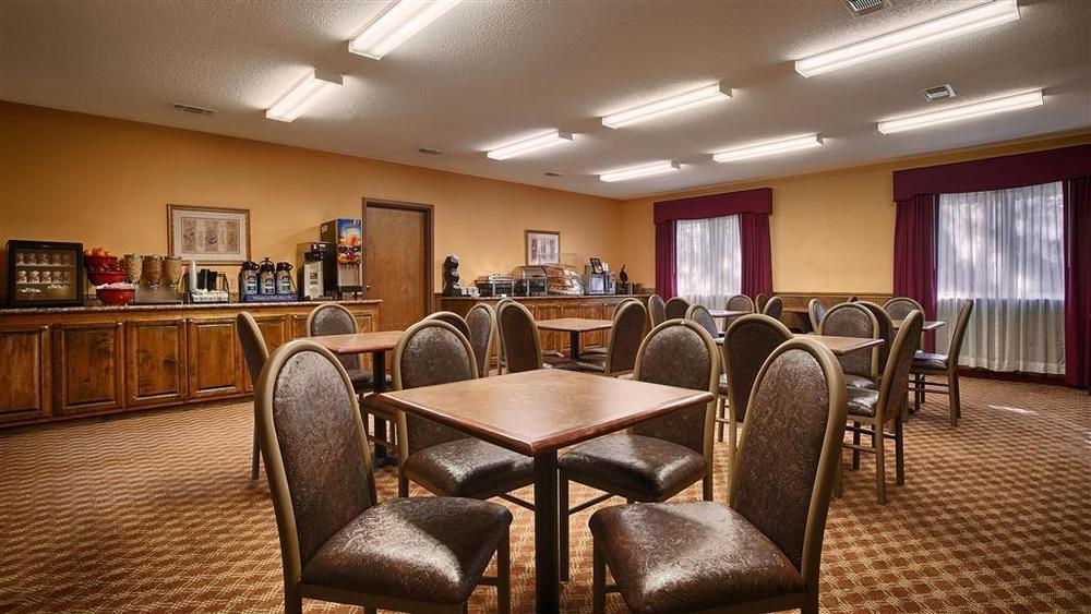 Americas Best Value Inn Wiggins Restoran fotoğraf