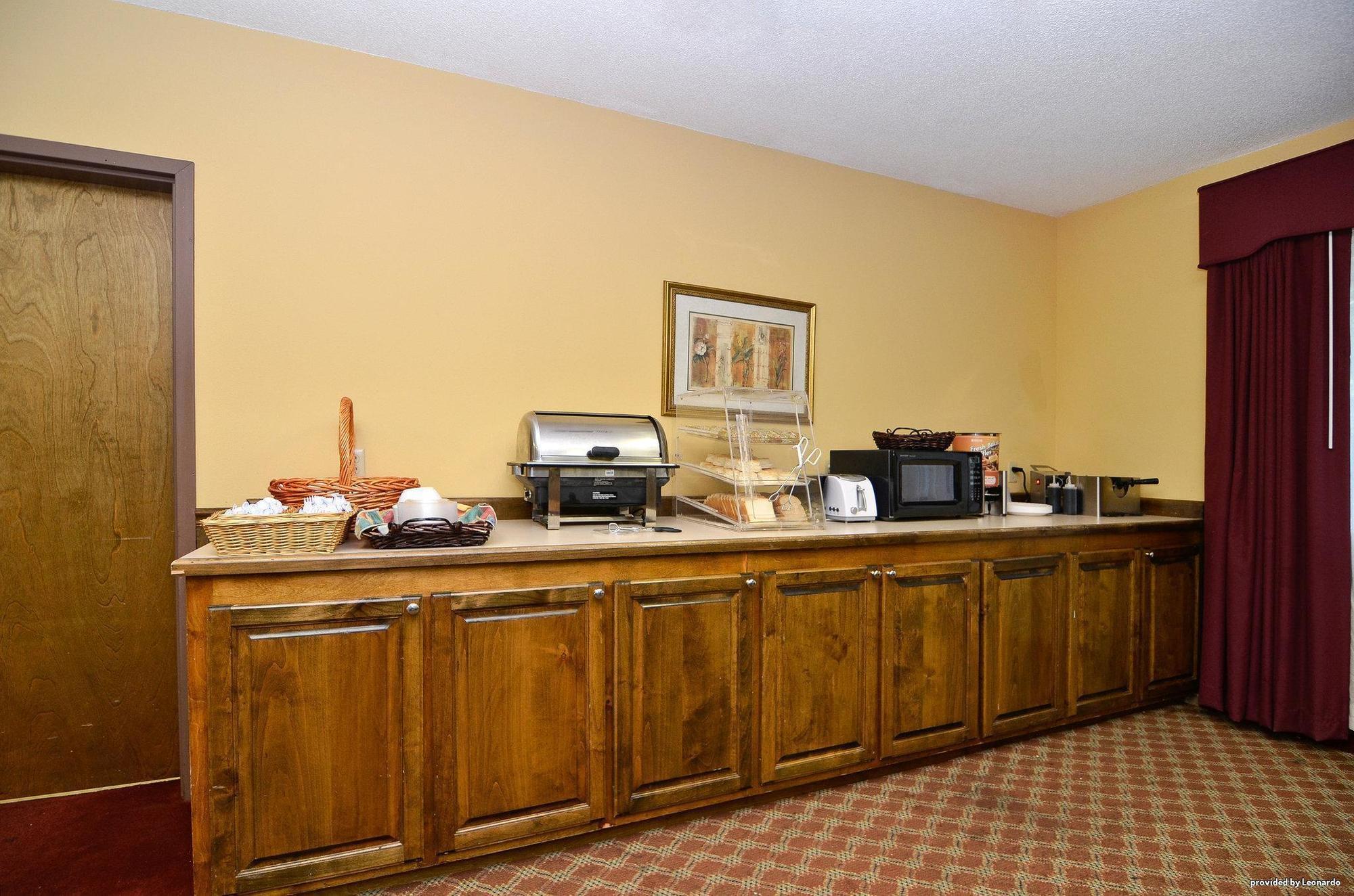 Americas Best Value Inn Wiggins Restoran fotoğraf