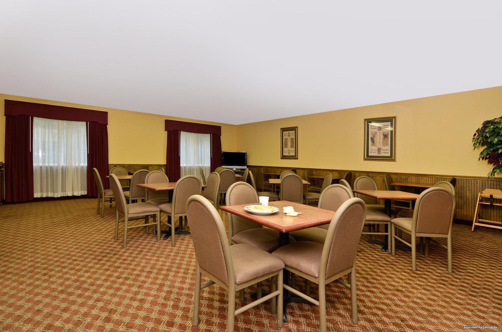 Americas Best Value Inn Wiggins Restoran fotoğraf