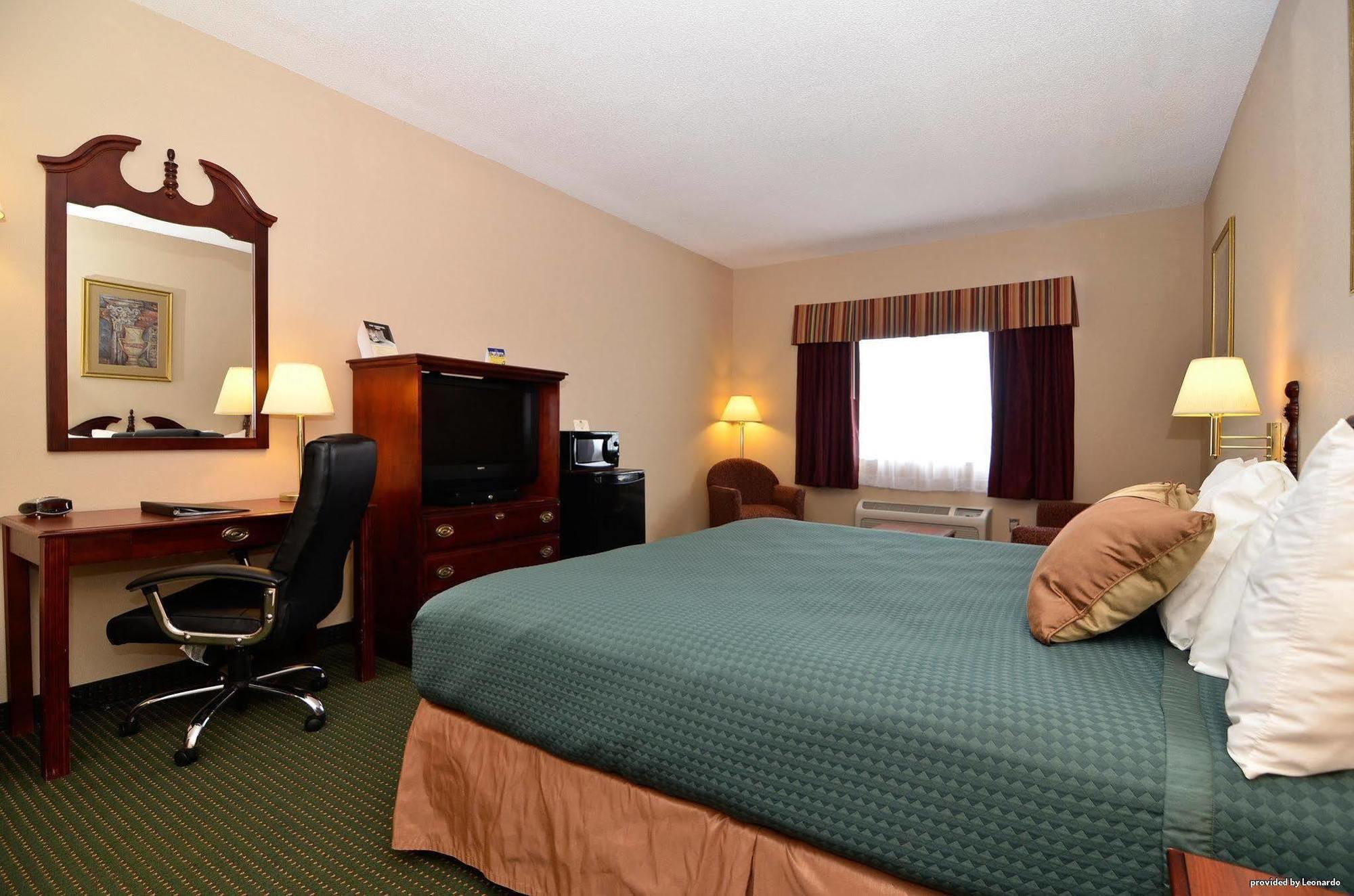 Americas Best Value Inn Wiggins Oda fotoğraf