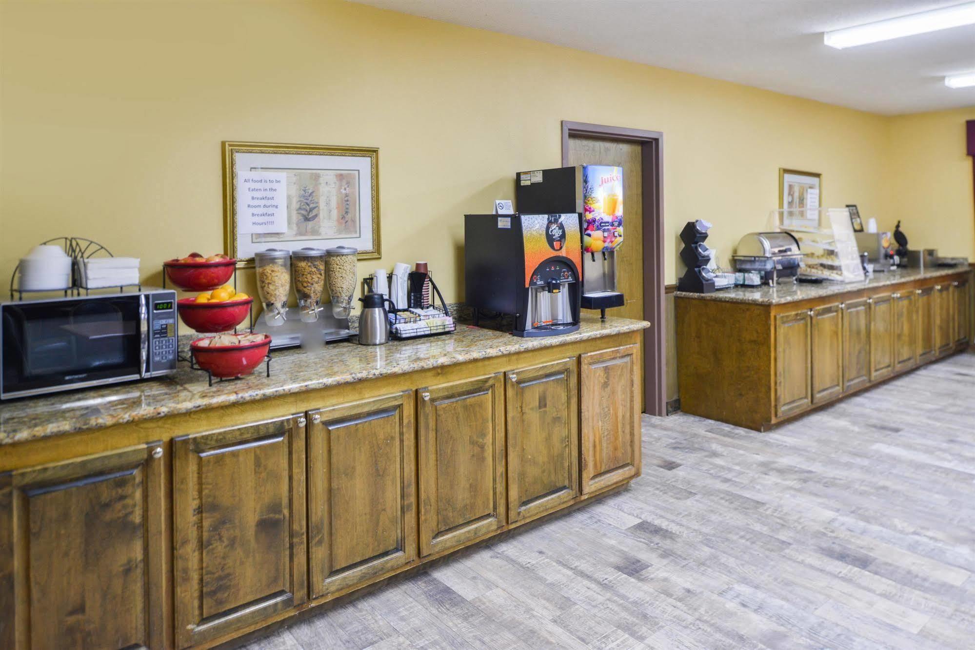Americas Best Value Inn Wiggins Dış mekan fotoğraf