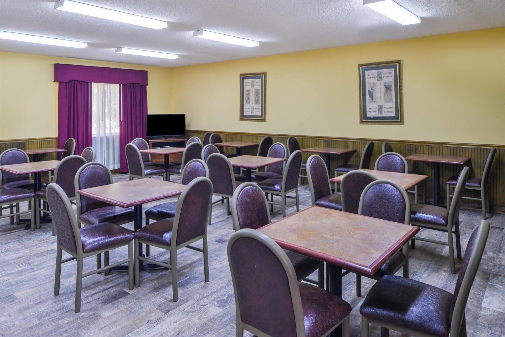Americas Best Value Inn Wiggins Dış mekan fotoğraf