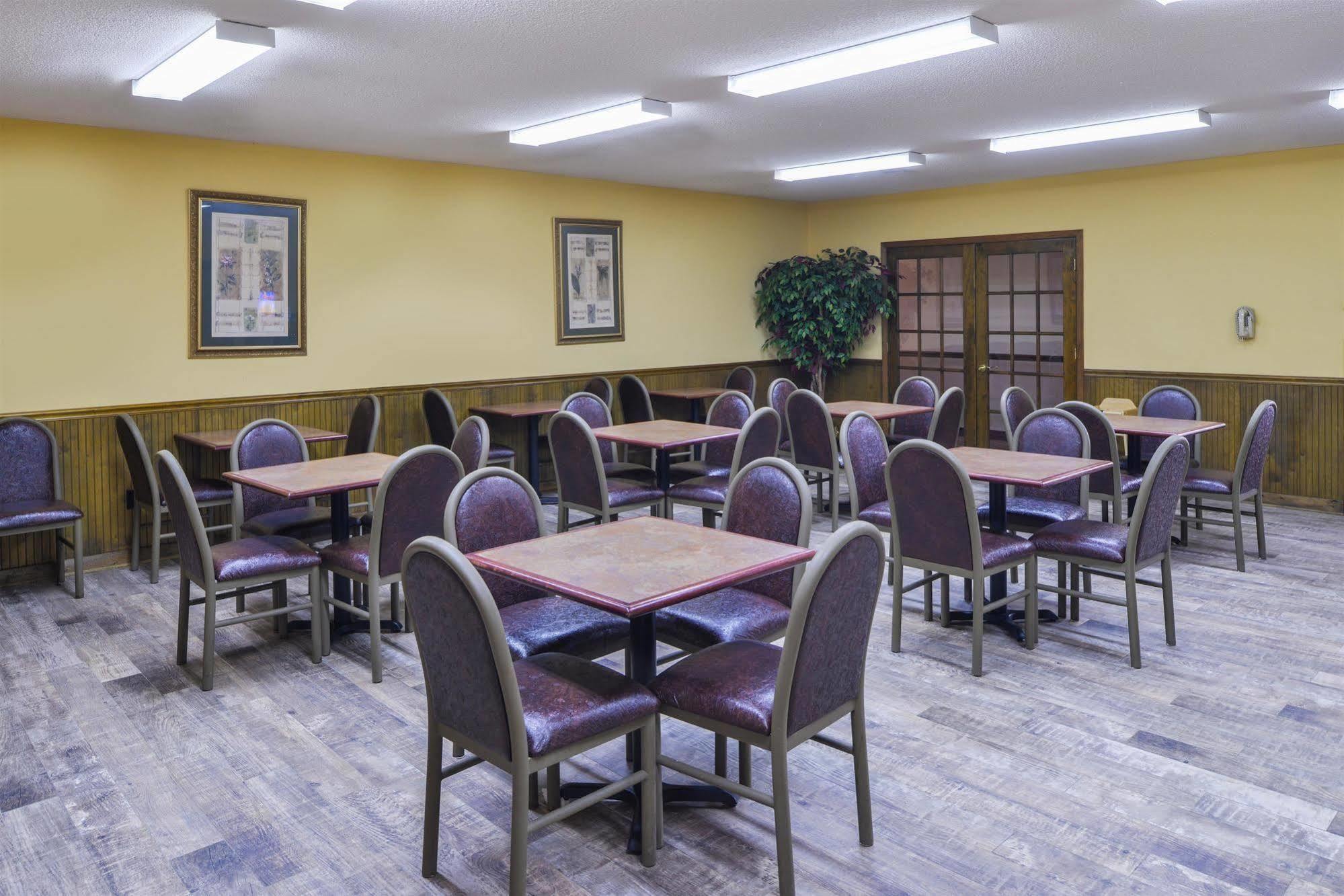 Americas Best Value Inn Wiggins Dış mekan fotoğraf